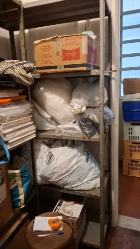 Estante de ferro reforçada, prata