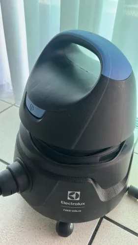 Aspirador de Pó e Água Electrolux Hidrolux - Ótimo Estado!
