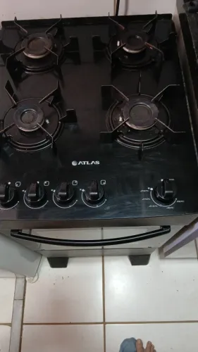 Vendo fogao Atlas 4 bocas funcionando tudo forno perfeito 
