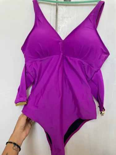 Maiô lilás/roxo