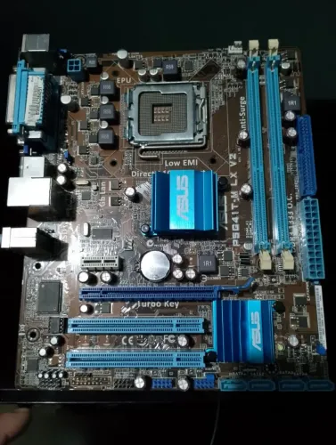 Placa Mãe Asus 775 DDR3