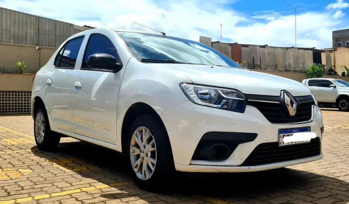 Renault Logan Zen Flex 1.0 12V 4P Mec. 2024 (IPVA 2026 + TANQUE CHEIO) 