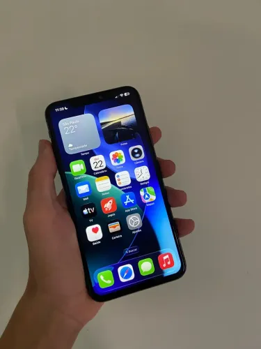 iPhone 11 Pro Max 64gb top