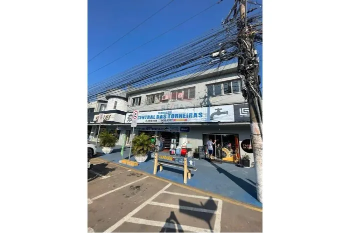 Sala comercial para locação no bairro Vila Imbuí