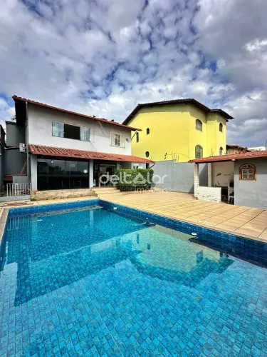Casa para locação com 3 quartos, armários planejados, piscina e área gourmet Santa Amélia,