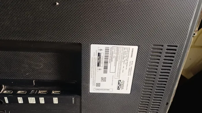 Televisão samsung guebrada 