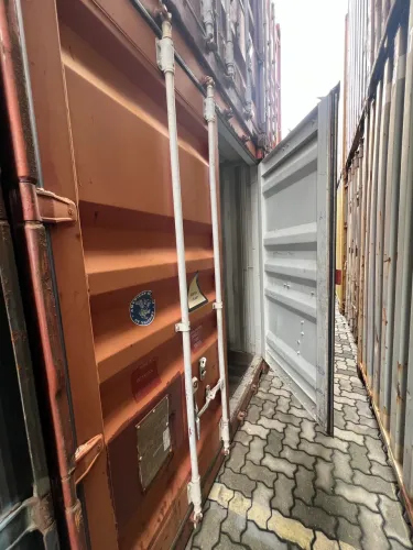 Container: marítimo e reforçado você encontra