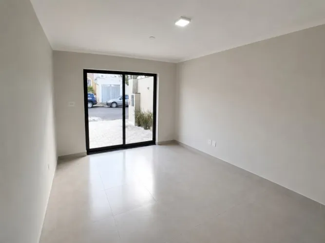 Prédio comercial para locação, na Vila Cristóvam em Limeira/SP.