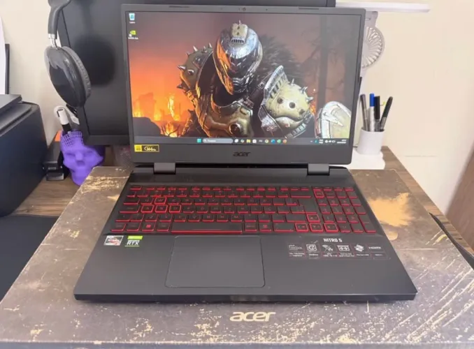 Notebook Nitro 5 Ryzen7 7735HS(i7 14ªth) RTX3050 16GbRam(DDR5) FullHD144Hz SSD512Gb Nvme