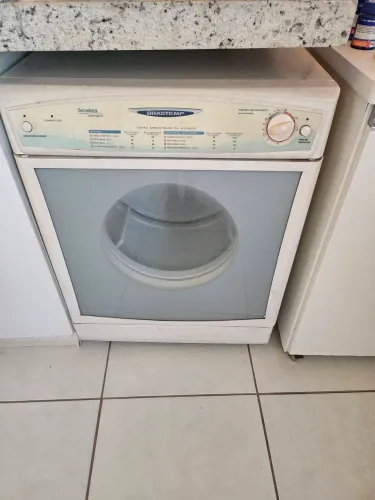 Secadora de roupas brastemp