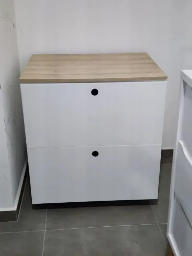 Armario com basculante e gavetão 