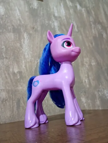 My Little Pony G5 Izzy Moonbow 20cm Hasbro (Usada)