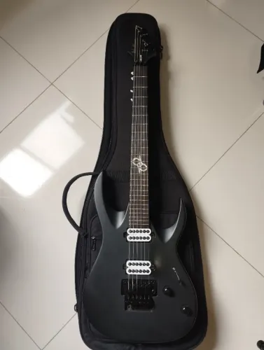 Guitarra Washburn Parallaxe PX-SOLAR16FRC