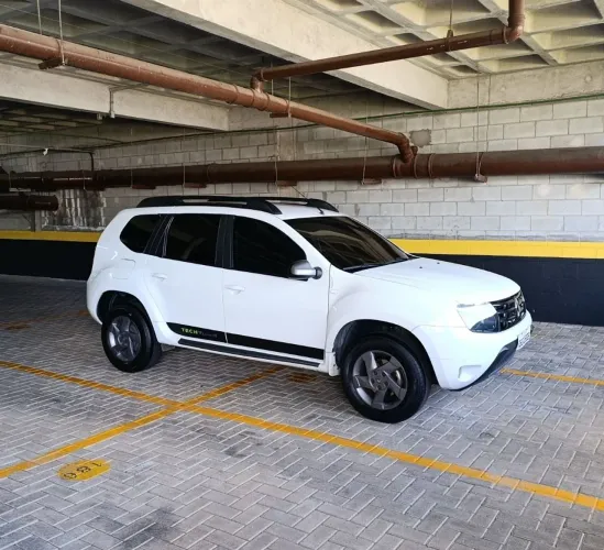 Renault Duster Dynamique 2.0 Hi-flex 16V Aut. 2014