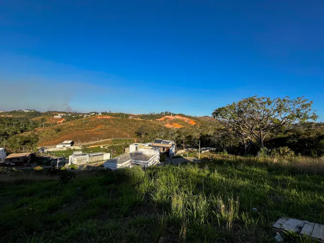 Terreno com 437 m² e vista livre para venda