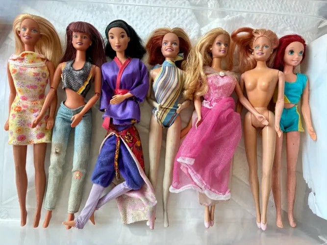 Lote de Barbies com defeitos, anos 90/00