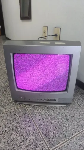 TV LG de tubo 14"
