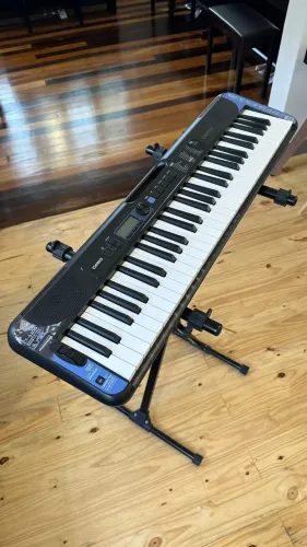 Teclado Casio CT-S300 - Estado de Novo (< 1 ano), Caixa, NF e Acessórios