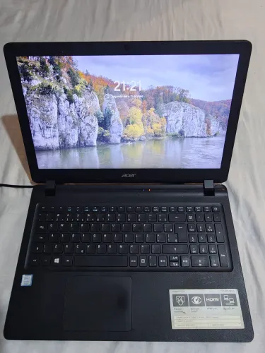 Notebook ACER Core i3 7a. Geração