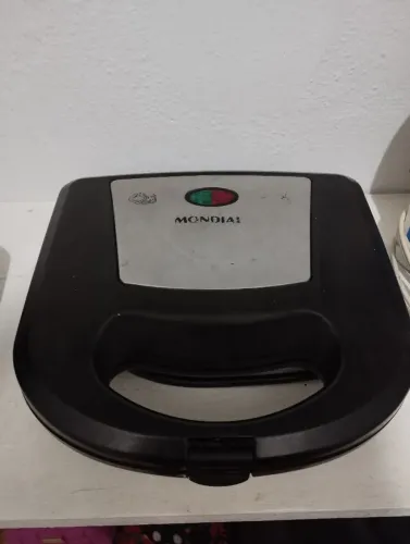 Sanduicheira Mondial 127v 60hz