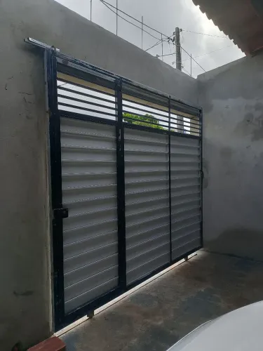 Vendo uma casa