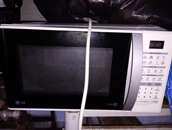 vendo microondas que não esquenta!