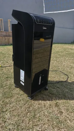 Climatizador Midea preto 127v em perfeito estado