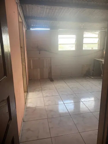 Aluga casa em morada da Barra