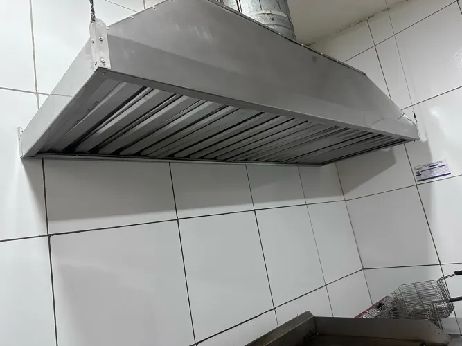 Vendo coifa com filtros