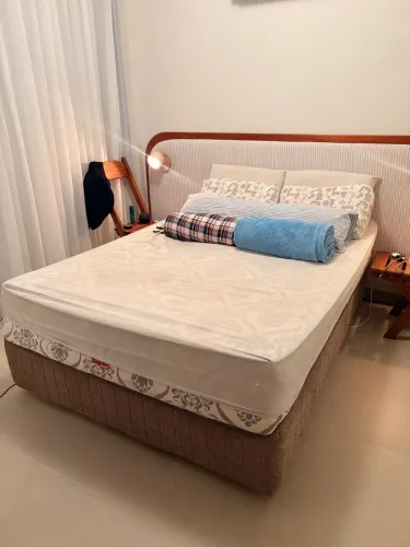 Cama de Casal com Box + Colchão de Molas
