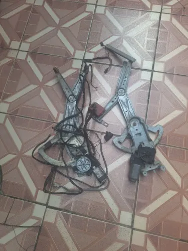 Peças para corsa classic 2001