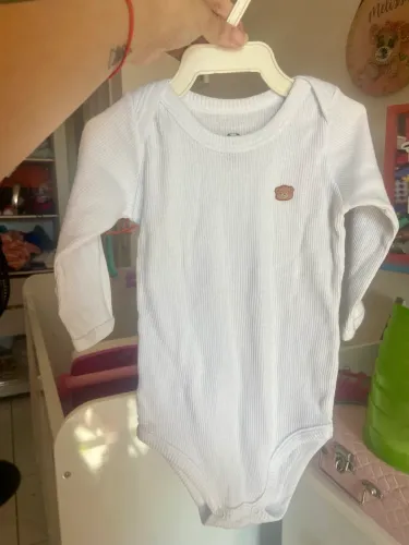 Roupas de bebê 6a 9 meses