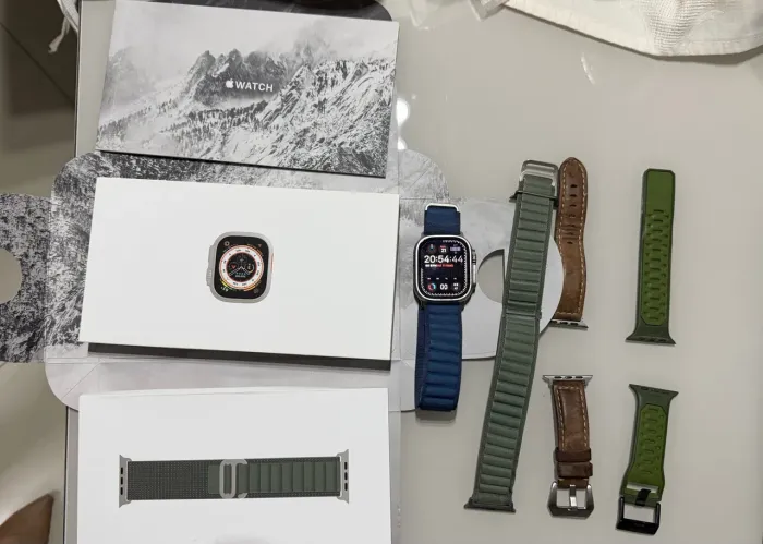 Apple Watch Ultra 1 49mm Titânio - Completo + Pulseiras