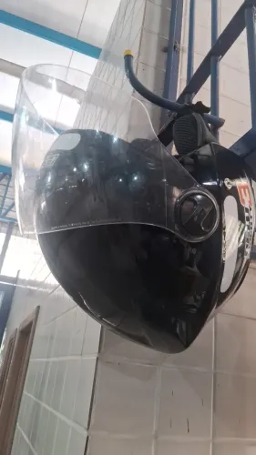 Capacete liberty 3 (TAM 58) semi novo