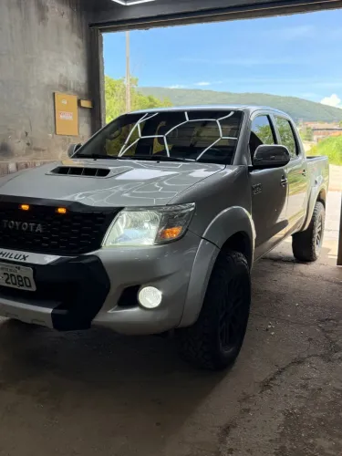 Toyota Hilux CD SRV D4-d 4X4 3.0 TDI Diesel AUT 2013