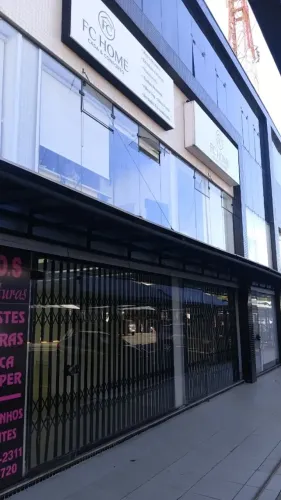 Lojas Comerciais para Locação - Centro Cívico | Rua Mateus Leme, 1896
