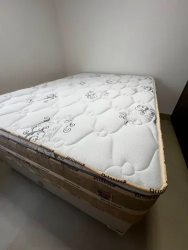 Cama de casal nova hoje