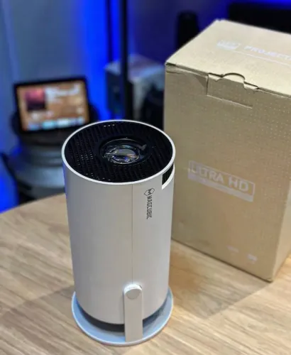 Projetor HY300PRO Smart Wi-Fi Bluetooth Full HD Portátil