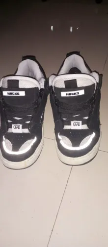 Tênis Hocks bolso oculto, com caixa original.