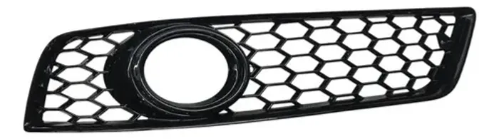 Grade Inferior Farol de Neblina Direita Audi A3 Sportback 2.0 2011 Preta