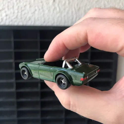 Hot Wheels Triumph TR6