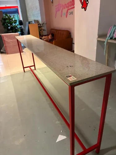 Bancada Marmoré (3,0m x 0,4m x 1,0m)