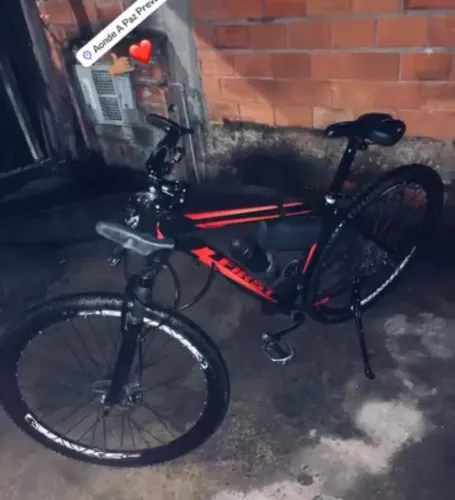 VENDE-SE BICICLETA ARO 29, EM ÓTIMO ESTADO $950