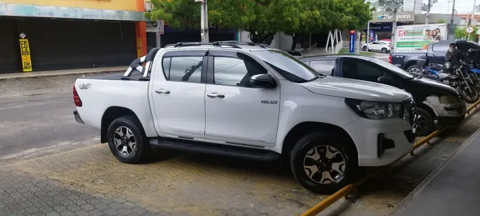 Toyota Hilux CD SRV 4X4 2.8 TDI Diesel Aut. 2018