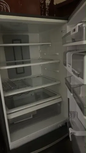 Venda Geladeira Brastemp e mesa 6 lugares