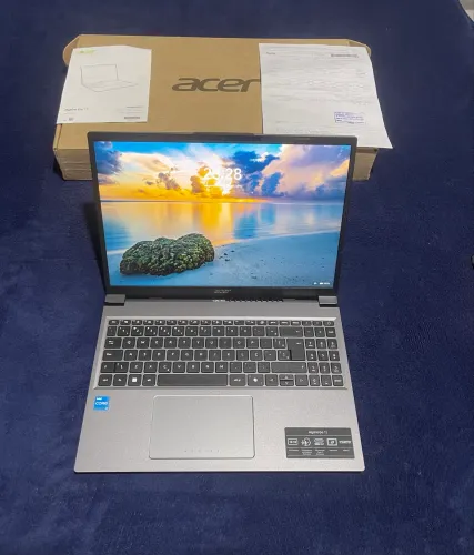 NOTEBOOK ACER I3-1305U NOVO + NOTA FISCAL,CAIXA,GARANTIA,TELA IPS,08GB RAM DDR5,SSD 256GB