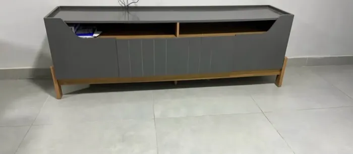 Vendo rack cinza seminovo 