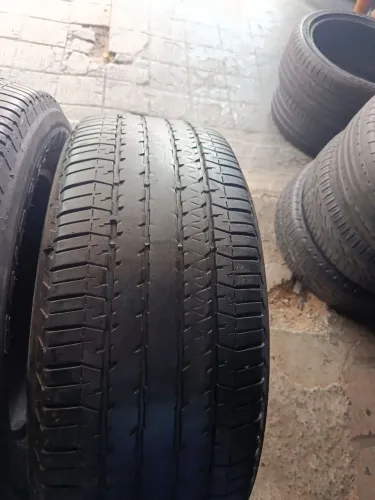 Pneus 265/60-18 Brigestone (2 unidades)