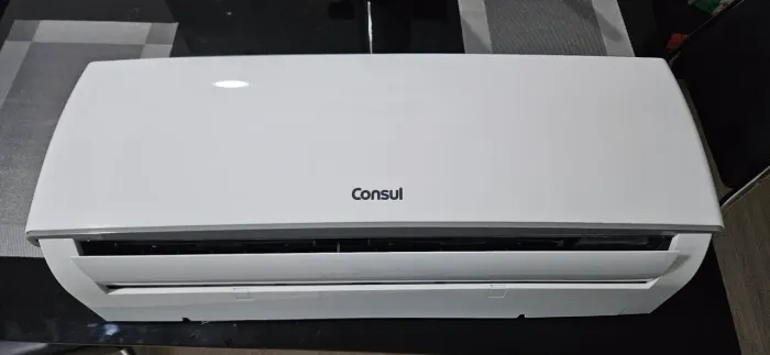 Ar condicionado 9 mil BTU's - 220V