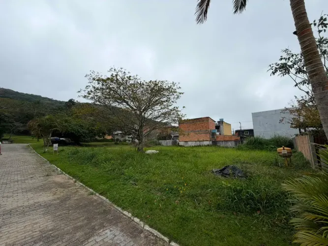 Terreno Exclusivo em Condomínio Fechado | Vargem do Bom Jesus Florianópolis